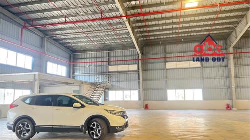 Nhà phố 3 tầng đẹp, mặt tiền rộng 5m - Ngõ Hoàng Diệu 2, Thủ Đức